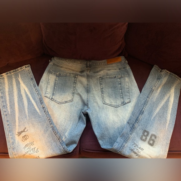 Men’s Jeans - Picture 3 of 3